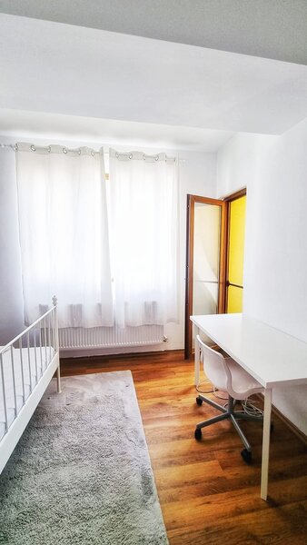 Mall Vitan, 8 min Metrou Dristor, 2 camere 70 mp, Centrala, Bloc 2012